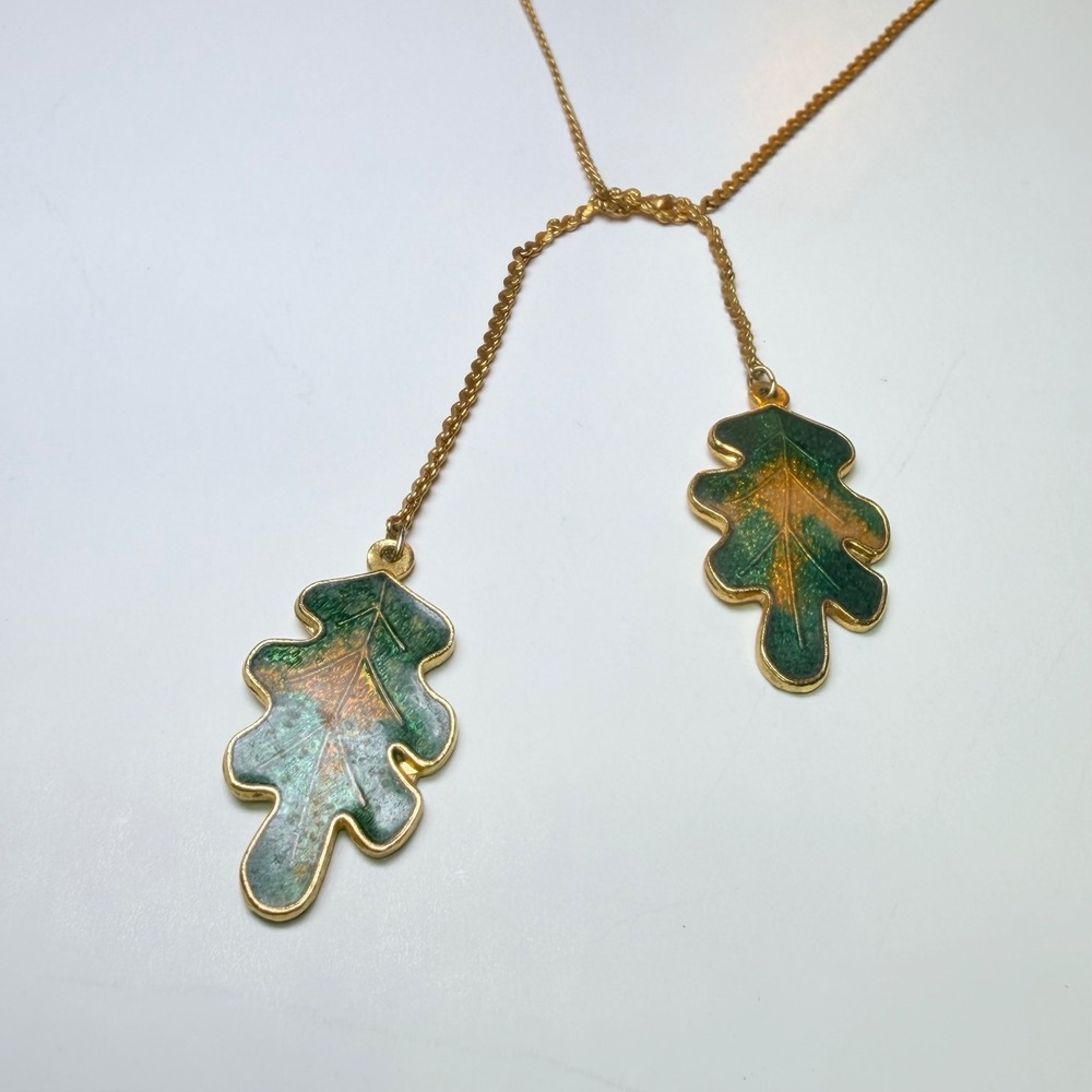 Vintage Green Enamel Oak Leaf Lariat Necklace 24K Gold Plate Nature Jewelry